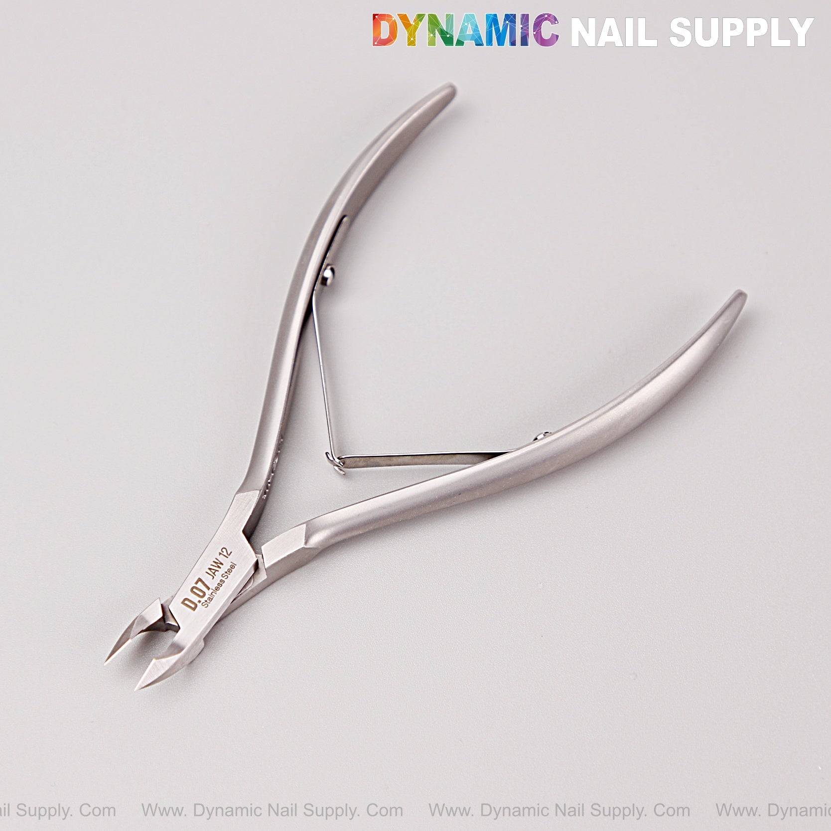 D07 - Jaw 12 - Cuticle Nippers for Nails 鈥?Super Fine Jaw Cuticle Clippers with Smooth Spring Action