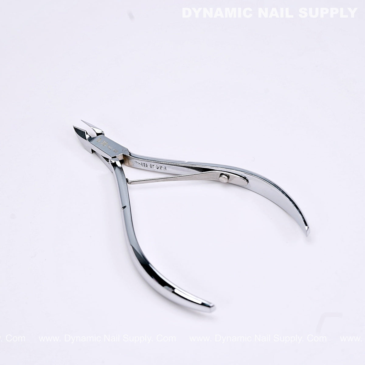 D18 - Sharp Cuticle Cutter 鈥?Professional Full Jaw Design for Precise Dead Skin Trimming