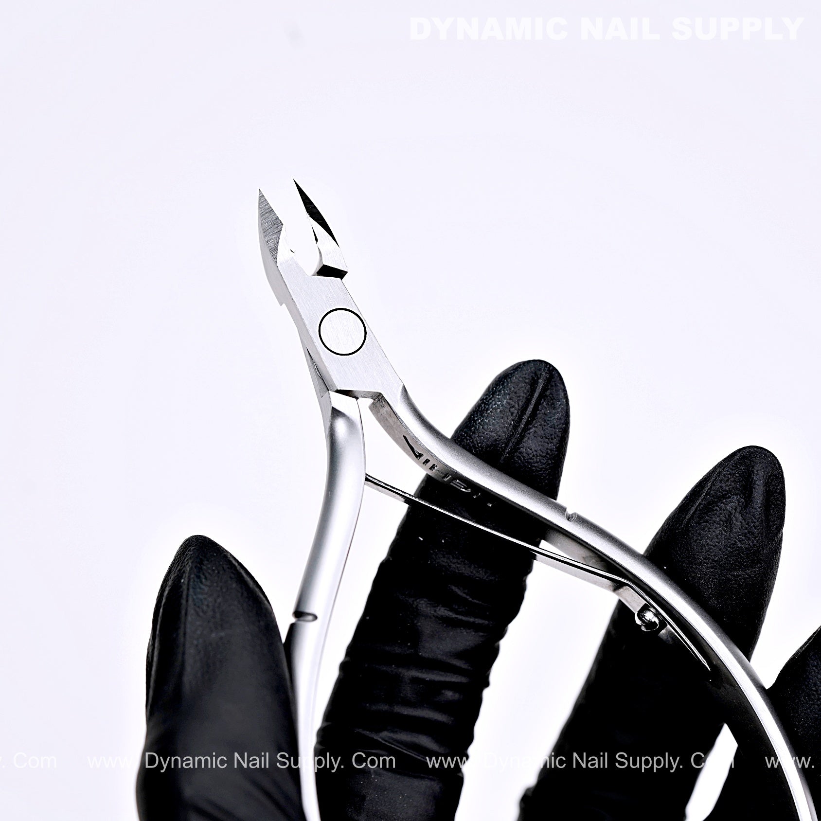 D09 - Jaw 12 - Cuticle Clippers with Grip Control 鈥?Sharp Jaw Design for Clean Cuticle Removal