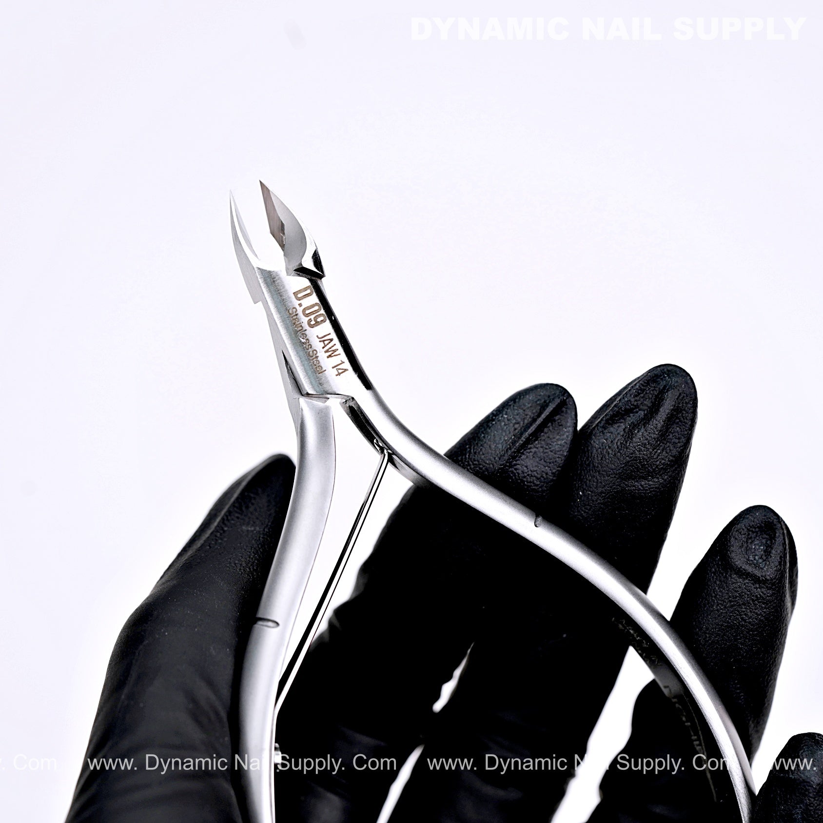 D09 - Jaw 14 - Cuticle Clippers with Grip Control 鈥?Sharp Jaw Design for Clean Cuticle Removal