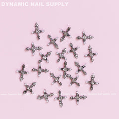 20 pcs Silver Crosses Charms (with Pearls) for Nails Art Design (Antique Chrome Heart Charm)