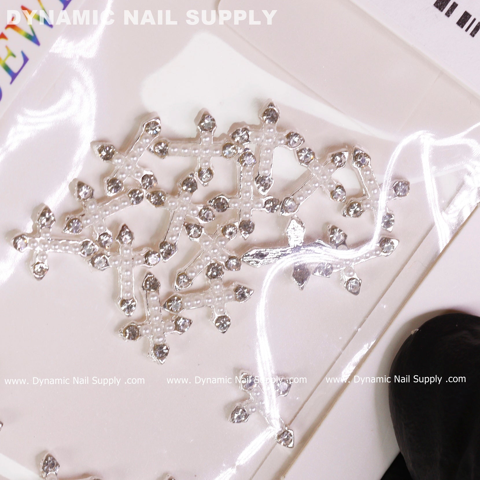 20 pcs Silver Crosses (with white Pearls engraved) for Nails Art Design