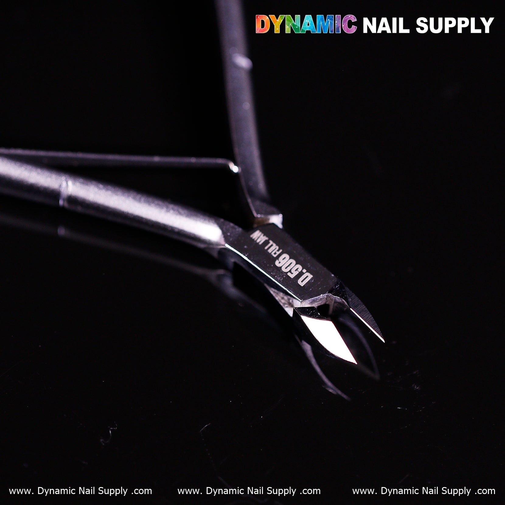 D506 - Professional Carbon Steel Cuticle Nippers that Engineered for control and performance