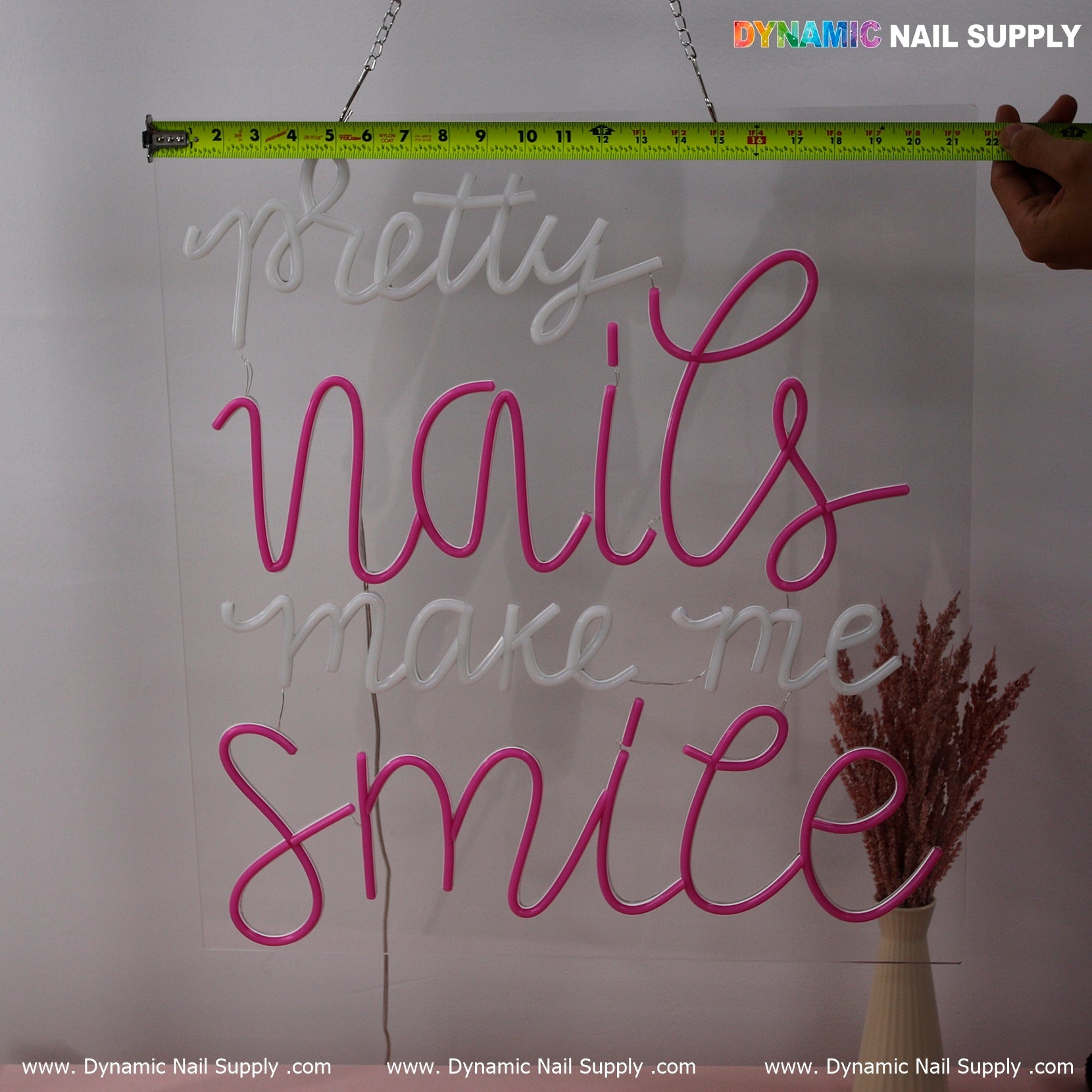 Bold & Bright "Pretty Nails" Neon LED Sign 鈥?Eye-Catching Wall Light for Salons & Beauty Spaces
