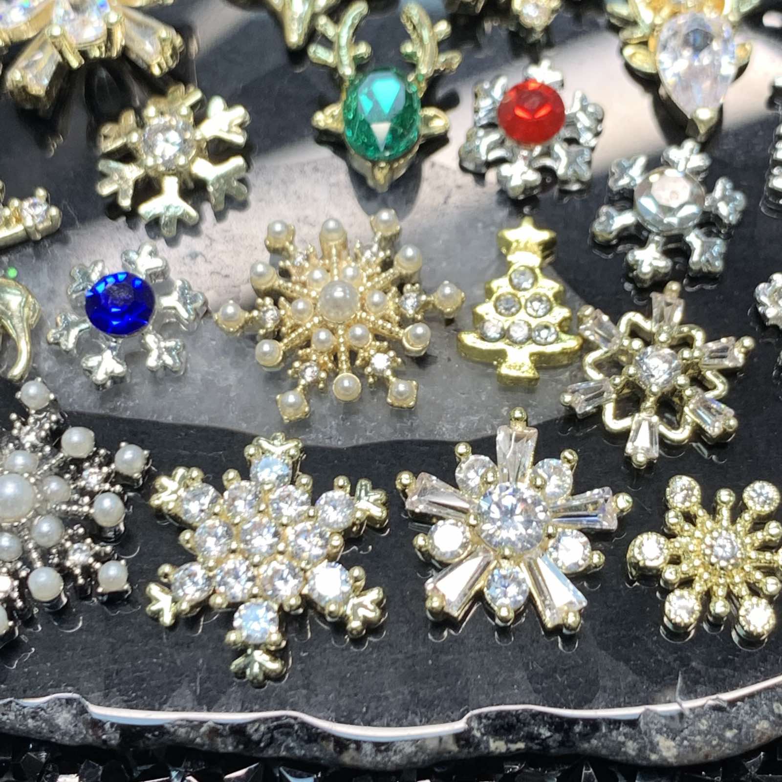 24 pcs Unique Design Snowflake Charm for Christmas nails art design