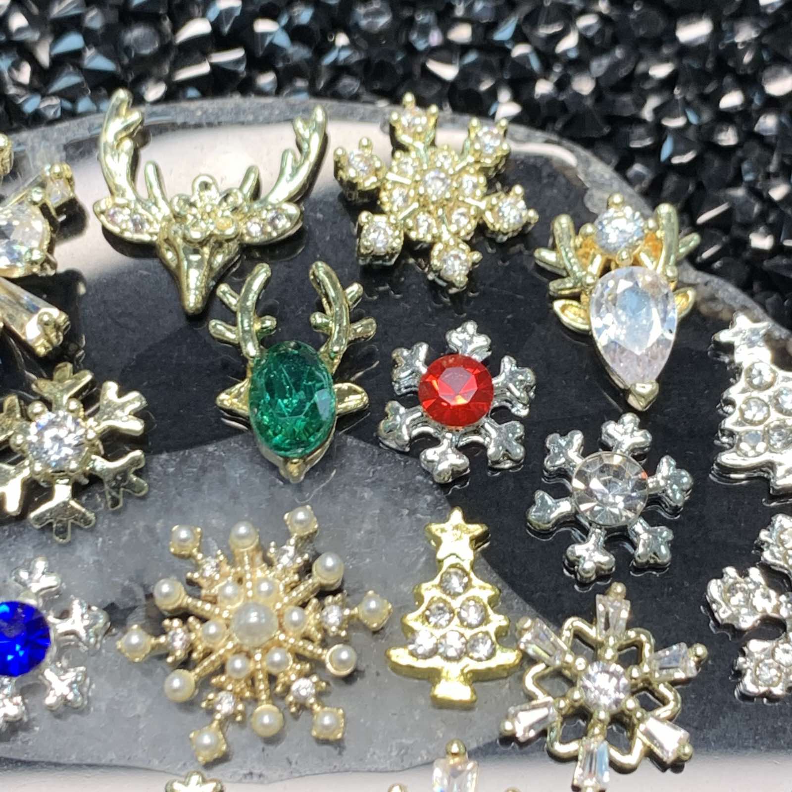 24 pcs Unique Design Snowflake Charm for Christmas nails art design